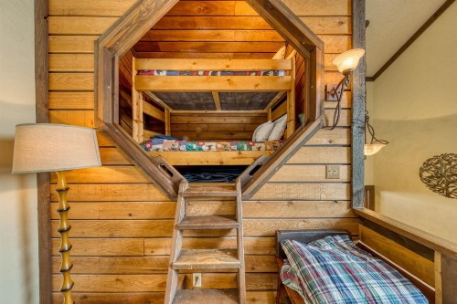 Snow Shoe 5A image 20